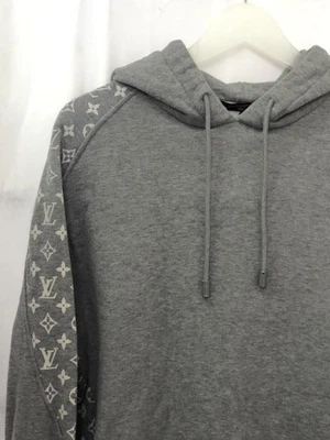 Sudadera con capucha Louis Vuitton monograma corte circular G7000 usada Louis Vuitton Foto 1 de 4