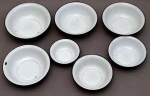 Konvolut 7 × alte Emaille-Schüsseln, unterschiedliche Größe   # 3751 - Bild 1 von 12