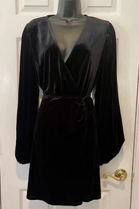 Gianni Bini Size XL Black Velvet Long Sleeve V-Neck Tie Waist Wrap Dress - Picture 1 of 12