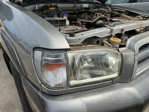 NISSAN PATHFINDER R50 02/99-06/05 RIGHT CORNER LAMP LENS 210-63508 261203W125 - Picture 1 of 12