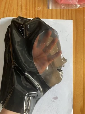 Máscara de goma transparente negra con capucha de látex con malla para ojos y cremallera trasera para fetiche Foto 1 de 4