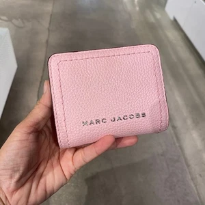 Marc Jacobs S101L01SP21 Leder-Geldbörse mit Doppelfaltung in Kaugummi - Bild 1 von 7