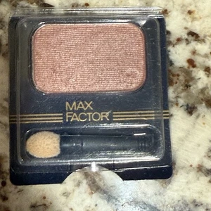 VINTAGE MAX FACTOR Satin SHADOW Refill Pink Cameo 14 NOS Sealed NEU - Bild 1 von 2