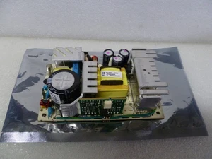 Fuente de alimentación de CA a CC Artesyn NLP65-9612GJ - Imagen 1 de 4