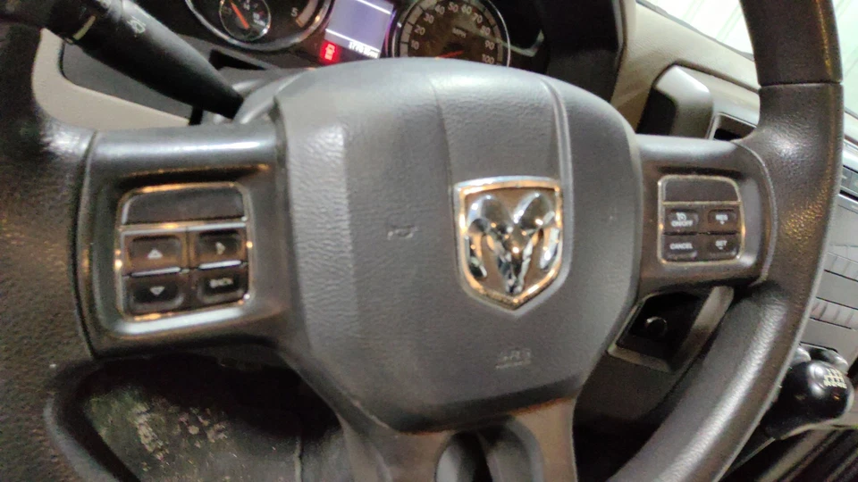 2011-2012 道奇 Ram 司机方向盘安装安全气囊灰色-V9V3 — 第 1/4 张图片