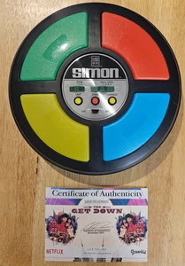 NETFLIX SERIES THE GET DOWN SCREEN USED PROP MILTON BRADLEY SIMON GAME - Picture 1 of 4
