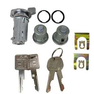 Chrome Ignition Key Switch Cylinder & Door Lock Pair Set W/ Keys For GM 701398 - Foto 1 di 7