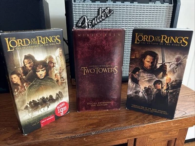 Lord of the Rings VHS Lot Fellowship Two Towers Return King Movie Set Trilogy - Image 1 of 4