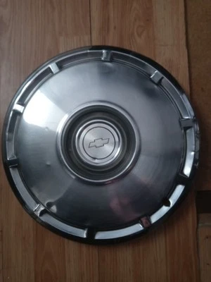 (1) 1967-1987 Chevrolet Impala, Caprice, C10 пикапы и фургоны колпаки колес - Изображение 1 из 2