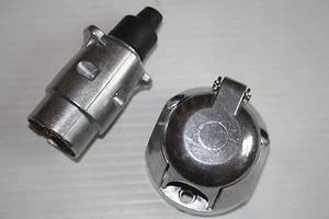 7 pin PLUG & SOCKET Trailer Car Caravan horsebox Wiring Lights Tow 12v METAL 12N - Picture 1 of 5
