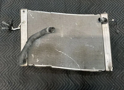 Nissan 370Z 2016 radiador condensador fabricante de equipos originales 2009-2020 Foto 1 de 4