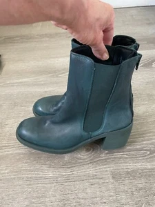 Bota Metálica Free People Essential Chelsea - Azul EE. UU. 8,5-8 TALLA 38 NUEVA SIN CAJA - Imagen 1 de 6