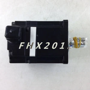 Yaskawa servo motor SGMAV-02ADA61 - Picture 1 of 6