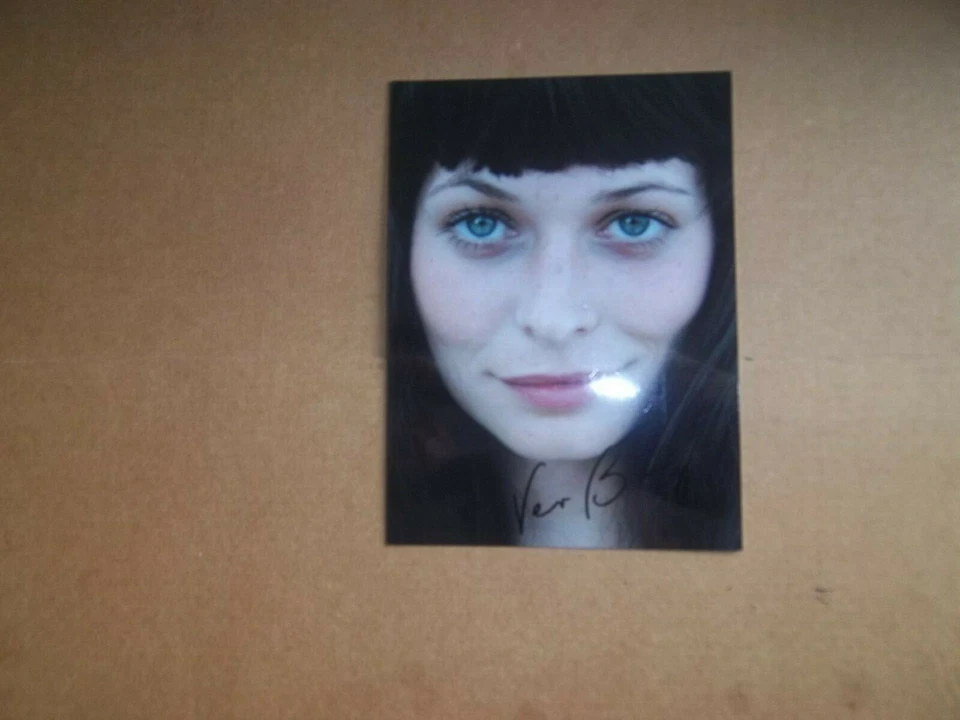 vera baranyai foto signiert--10x14-- - Bild 1 von 1