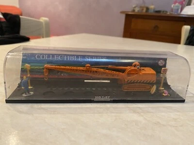 RARISSIMO TRATTORE MEZZO AGRICOLO GRU CON OPERAI  ADG 1:87 IN BOX DA COLLEZIONE - Immagine 1 di 4