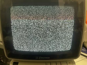Emerson TC0916 9 inch color television Set - Picture 1 of 7