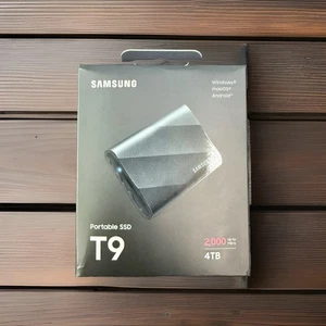 Samsung T9 4TB 2,000 MB/s Portable SSD USB 3.2 Gen. 2 - Black (MU-PG4T0B/AM) New - Afbeelding 1 van 1