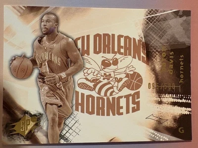 2004-05 Baron Davis UD SPx Throwback Variation - 095/500 - Изображение 1 из 2