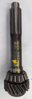 235352 Eaton Fuller FS5005  Input Shaft 1.75 10 Spline 19 tooth Main Drive Gear - Image 1 of 4