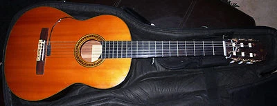 GUITARE SÉCHE YAMAHA CG150S VINTAGE  - Photo 1/3