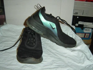 Nike Air Max Motion 2 Low Top in der gr 42 in schwarz - Bild 1 von 4
