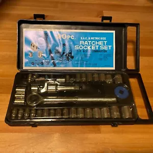 40 Piece 1/4” And 3/8” Drive Socket Set SAE Metric - Bild 1 von 3