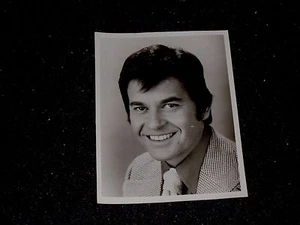 Foto de prensa 1973 Dick Clark, presentador "American Bandstand 20th Anniversary Special" - Imagen 1 de 2