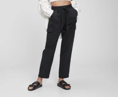 Pantalones GAP tiro alto plisados cargo lazo cintura 100 % algodón negro lavado talla 8 RT$80 Foto 1 de 4