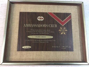 1966 TWA Ambassadors Club framed faux wood plaque - Picture 1 of 4