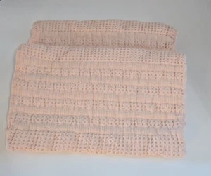 2 Olivia And Oliver O & O Standard Baby Pink Shams Sculpted Nubby Weave 24 x 19 - Picture 1 of 6