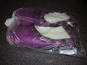 NIB New Men's Purple Slippers House shoes -Size 9 10 XL - Indoor Outdoor sole - Picture 1 of 6