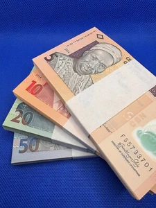 Nigeria 2024 Bundles - 5, 10, 20,50 Naira P34, 38, 39, 40 UNC Polymer -400 notes - Picture 1 of 5