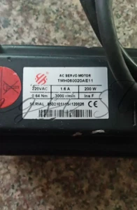 Servomotor usado 1 pieza TMH060020AE11 200W - Imagen 1 de 3