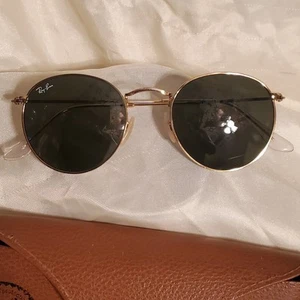 RAY BAN RB 3447 ROUND METAL 00150 MADE IN ITALY & CASE BLACK GOLD SUNGLASSES - Picture 1 of 6