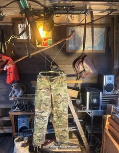 US Military Issue Trousers Sz M Regular Unisex Army OCP Camouflage Combat Pant - Picture 1 of 15