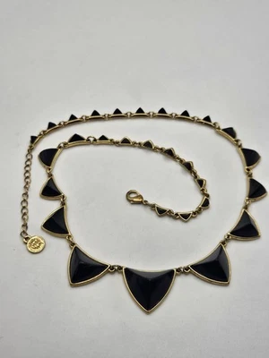 Collar Estación Pirámide Negra Tono Dorado House Of Harlow 1960 Foto 1 de 4