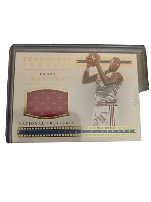 2015-16 Danny Manning Treasured Threads 74/99 - Image 1 of 4