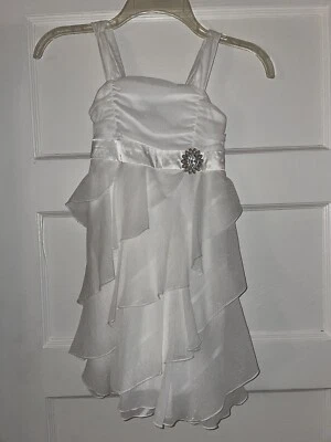Nuevo con etiquetas Vestido para Niñas Blanco Brillante Vestido Estrás Perla Pin Lazos Lazo en la Espalda Talla 6 Foto 1 de 4