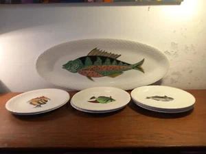 GIEN FRANCE VINTAGE SEAFOOD SERVICE, PLATTER,  PLATES HANDPAINTED - Picture 1 of 24