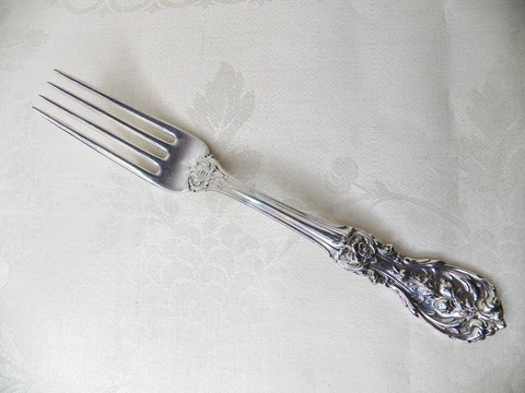REED & BARTON FRANCIS 1ST STERLING SILVER PLACE FORK 7 1/4" NO MONO OLDER MARK H Cover