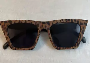 Frye & Co Leopard Print Cat Eye Sunglasses Brown Frame Black Lens - Picture 1 of 11