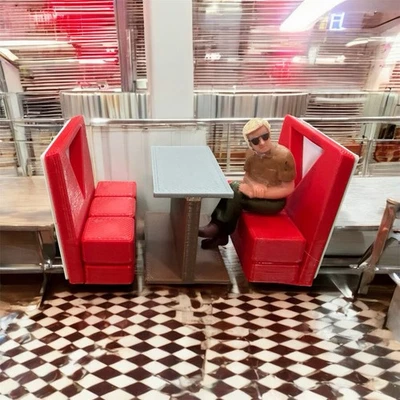 O Scale "50's Diner Booths” (4) - Image 1 of 4
