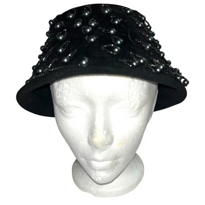 Sombrero cubo de fieltro vintage Mr Leonard con detalles de cuentas negras Foto 1 de 4