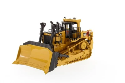 Diecast Masters 85532 C - Caterpillar CAT D10 T2 Dozer Track Type Tractor 1:50 - Image 1 of 4