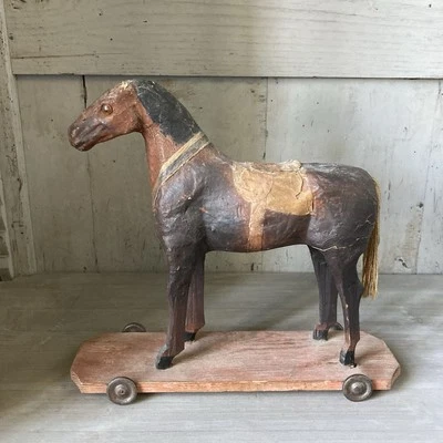 Cheval Sur Roulettes Métal ancien - Photo 1/4