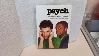 Psych First Season DVD James Roday Dule Hill Corbin Bernsen 4 Disc Set 2007 - Image 1 of 4