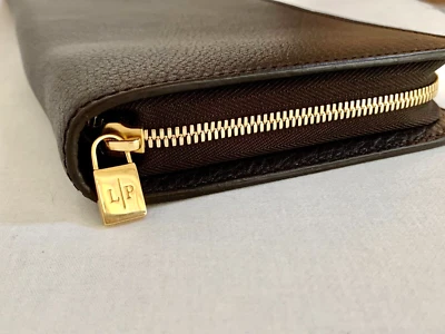 EUC LORO PIANA коричневый лицевой кожи галстук чехол с золотистый оборудование розничной $2100 - Изображение 1 из 4