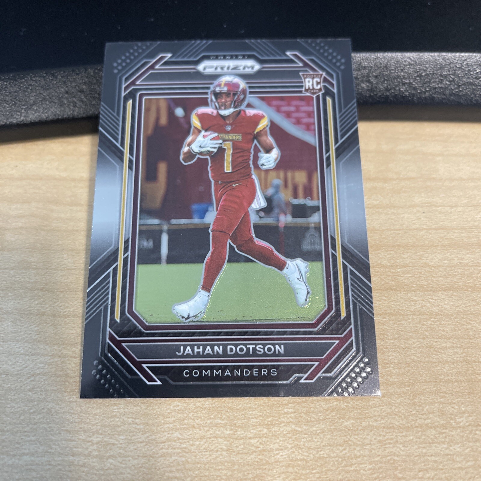 2022 Panini Chronicles - Prizm Black Blue #PB-15 Jahan Dotson /25 (RC)