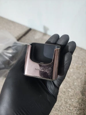 Nokia 8800 Sapphire Arte Desc/Battery Charger DT 19 Sapphire - Image 1 of 4