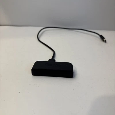 Dispositivo multimedia de transmisión Roku modelo 3900X con cable HDMI sin control remoto Foto 1 de 3